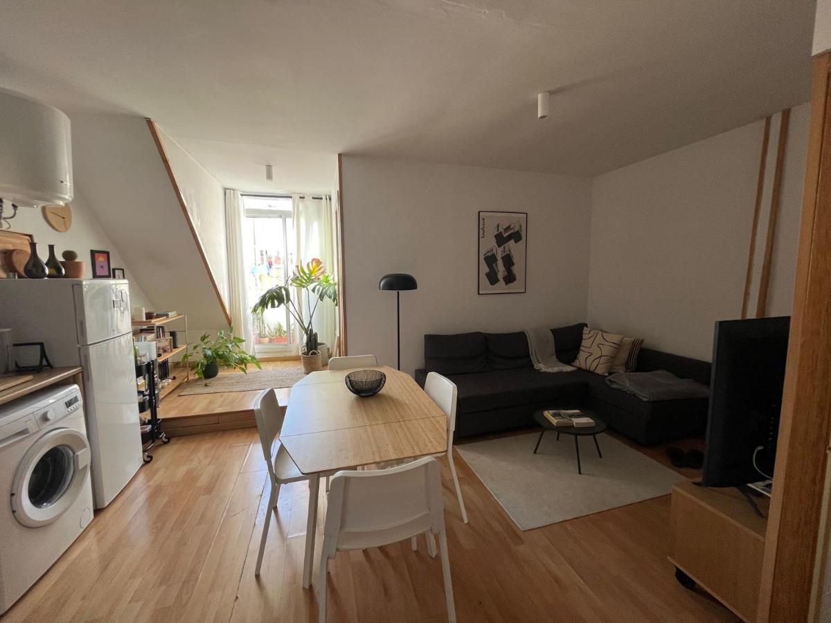 Apartamento R Apartment Barcelona Exterior photo